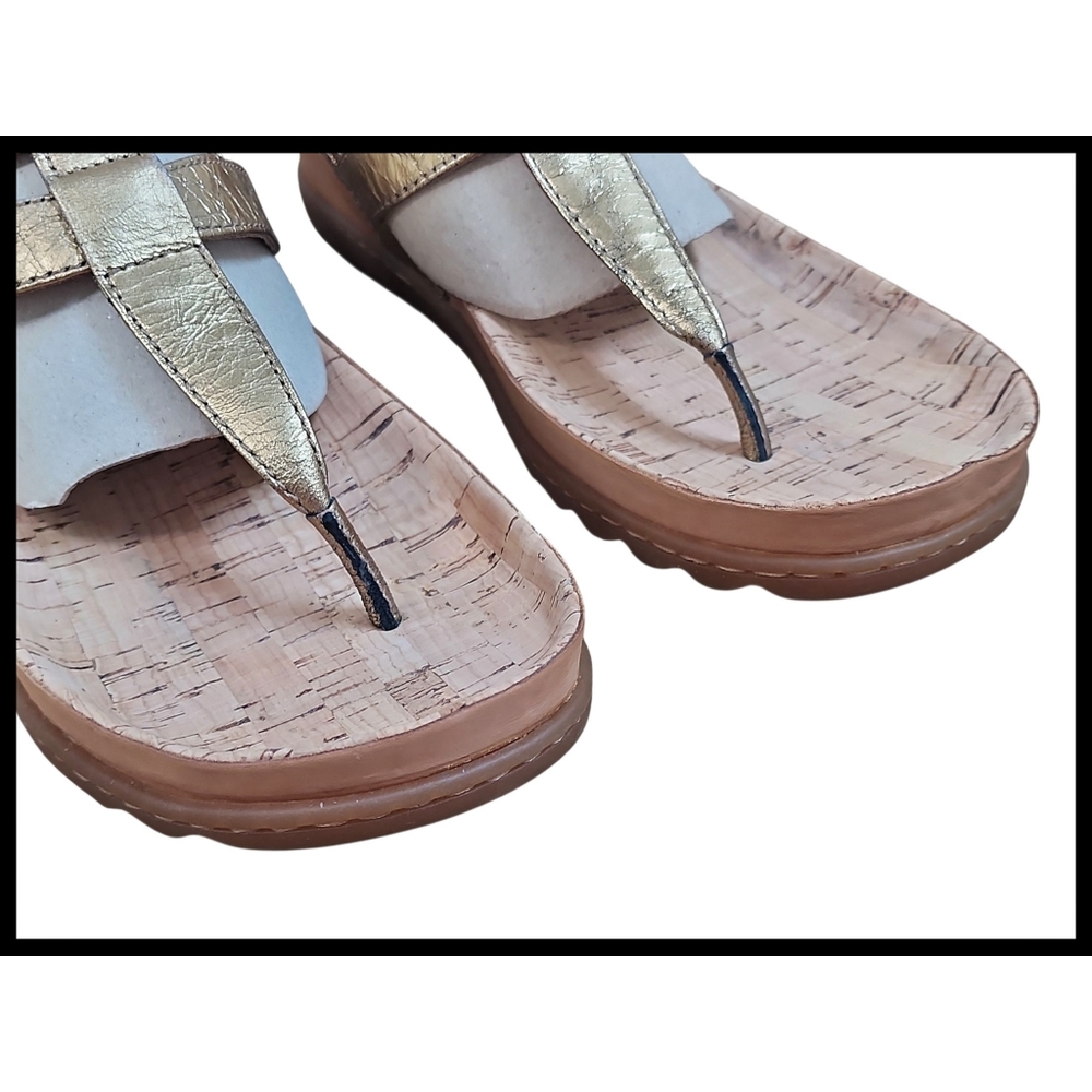 BORN Reta Leather Comfort T-strap Thong Sandals Double Buckle Gold Foil 8 - Picture 4 of 13